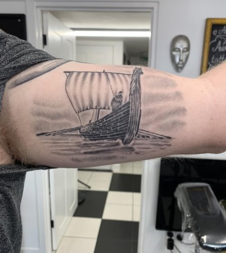 Photo post from lovetattoossandhurst.
