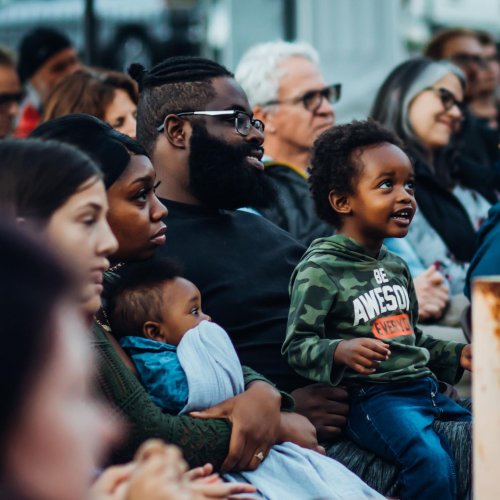 Carousel post from denfringe.