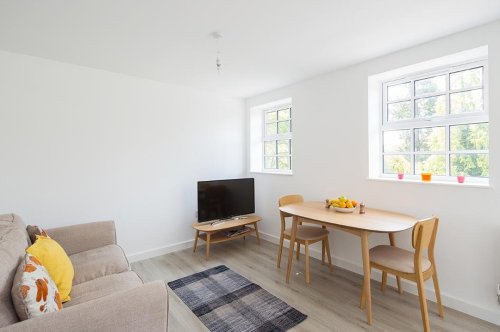 Photo post from kasarstays.