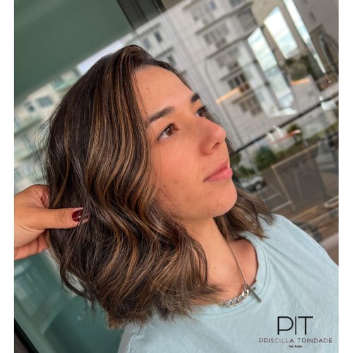 Carousel post from trindadehairstylist.