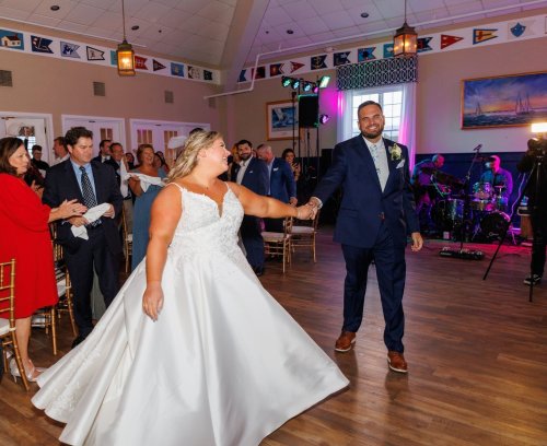 Photo post from thecurvybridenj.