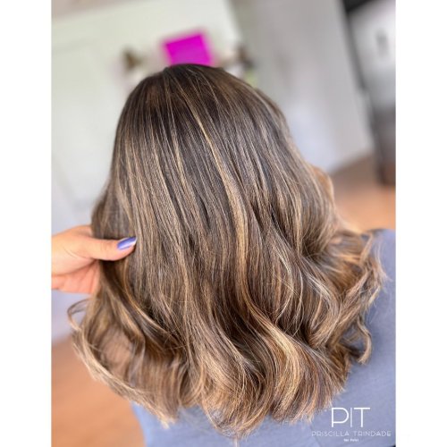 Carousel post from trindadehairstylist.