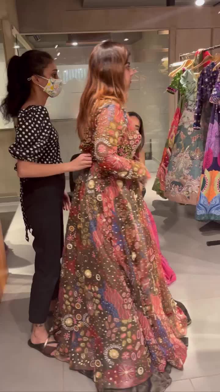 Video post from payal_zinal.