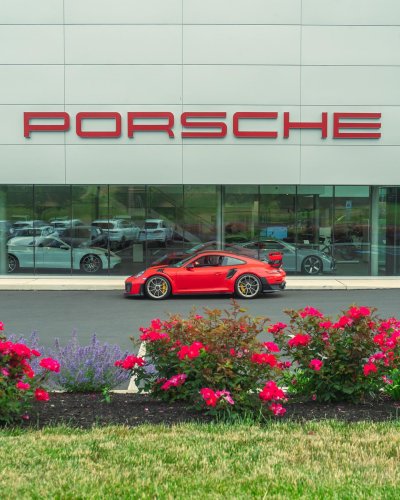 Carousel post from porschewarrington.