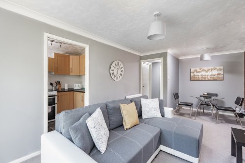 Photo post from kasarstays.