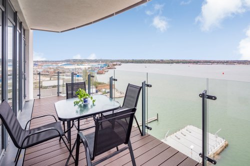 Photo post from kasarstays.