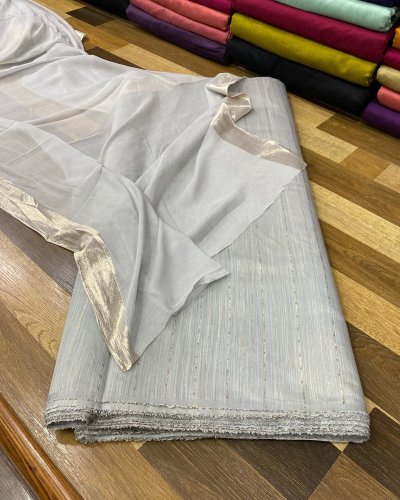 Carousel post from akbar_fabrics_.