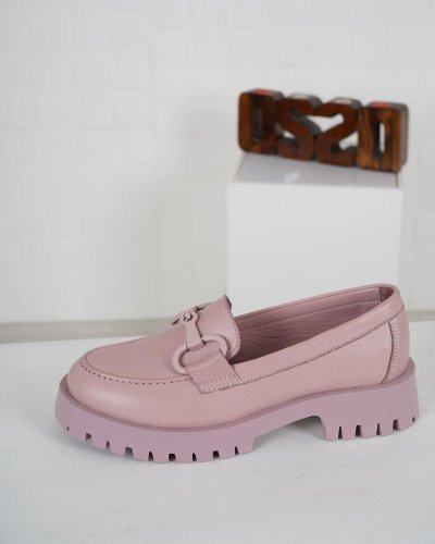 Carousel post from ossoshoes.