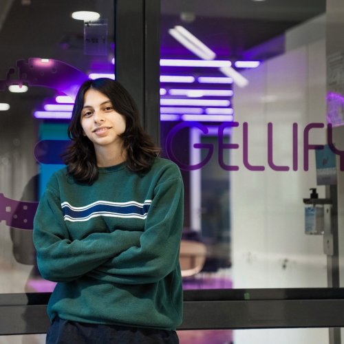 Carousel post from aurrome.