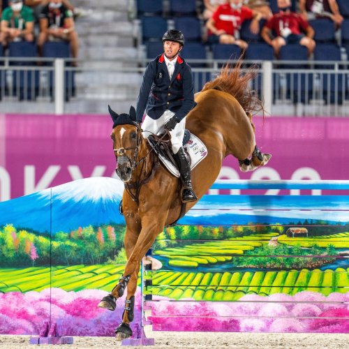 Carousel post from fei_global.