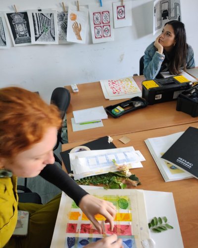 Carousel post from aur_arts.