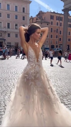 Video post from lelitebridal.
