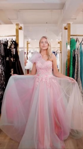 Video post from jolibride.