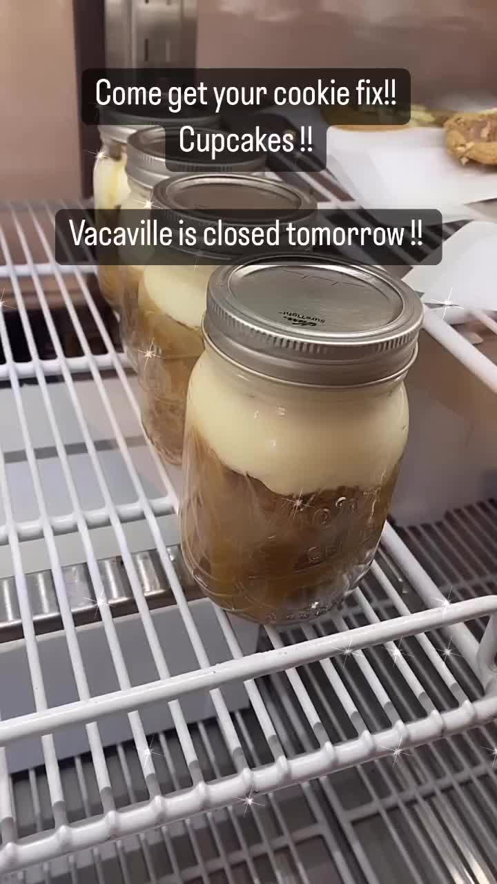 Video post from famous_creations_catering.