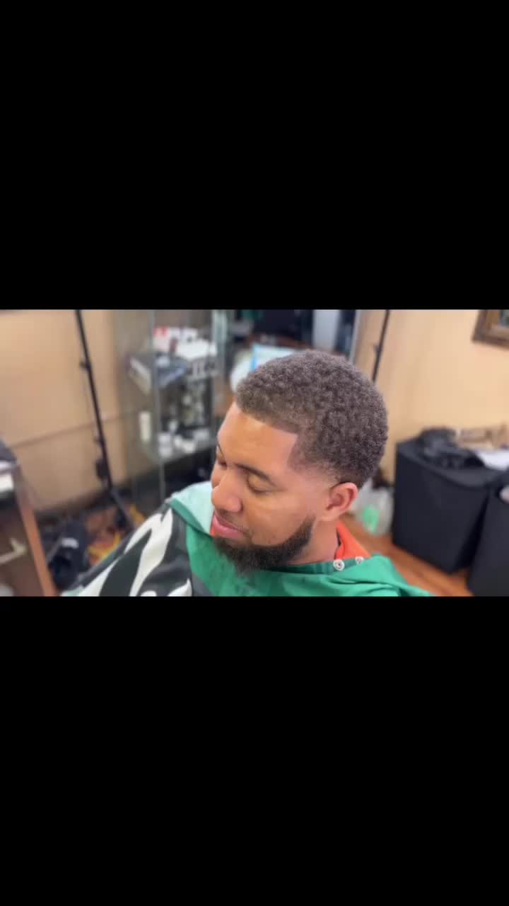 Video post from corndabarber.