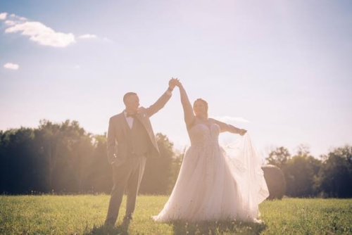 Carousel post from thecurvybridenj.