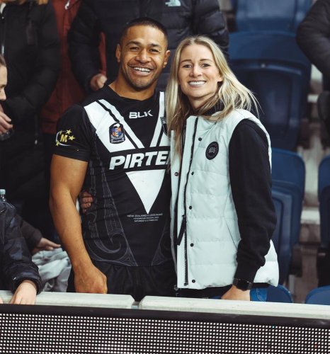 Carousel post from gembon23.