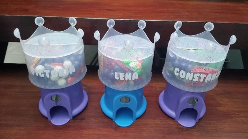 Carousel post from la_gifteria.