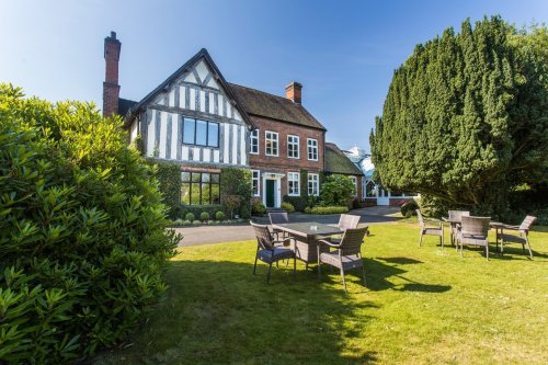 Photo post from themoathouse.