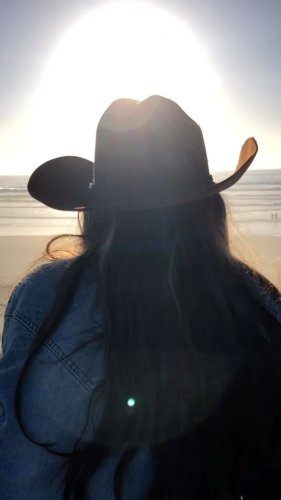 Video post from __amber_lydic__.