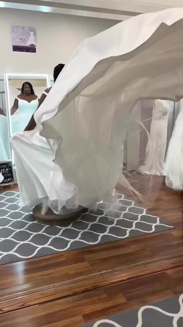 Video post from thecurvybridenj.