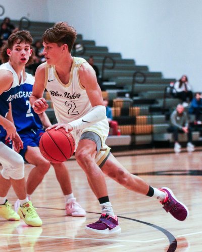 Carousel post from bvtigernews.
