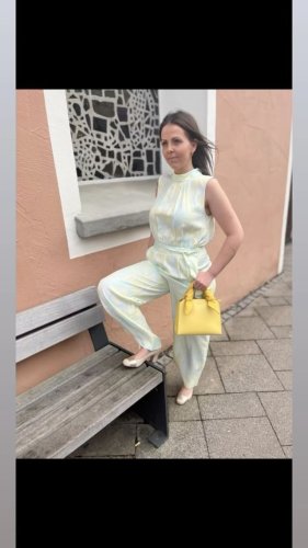 Video post from modehausbinder.