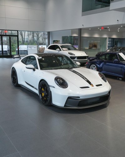Carousel post from porschewarrington.