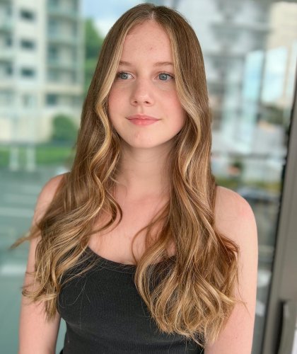 Carousel post from trindadehairstylist.