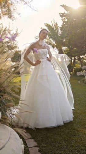 Video post from jolibride.