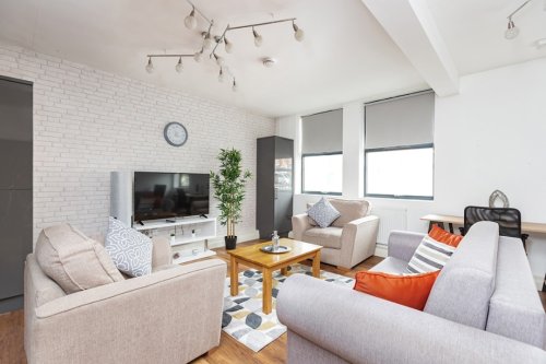 Photo post from kasarstays.