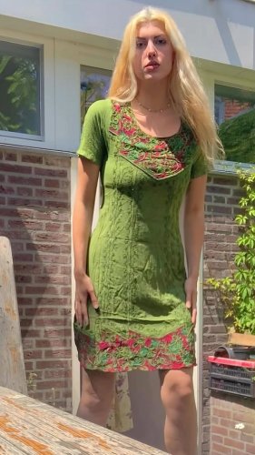 Video post from dotnsquare_vintage.