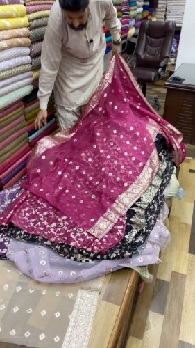 Video post from akbar_fabrics_.