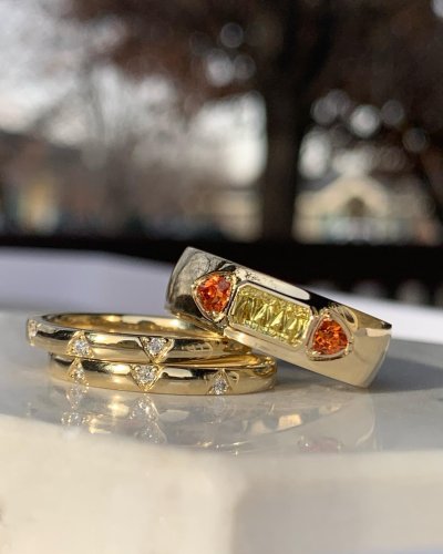 Carousel post from annelizabethjewelry.