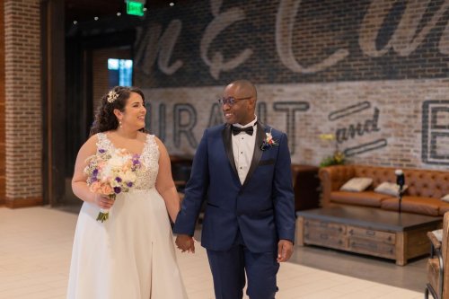 Carousel post from thecurvybridenj.