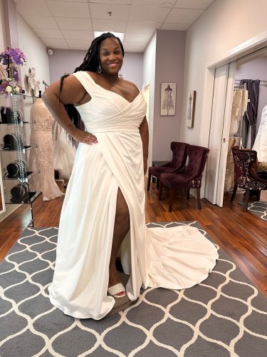 Photo post from thecurvybridenj.