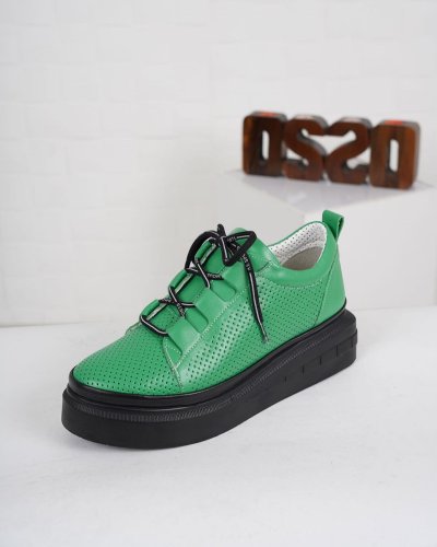 Carousel post from ossoshoes.
