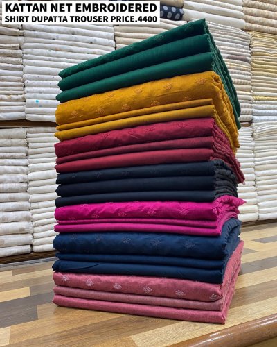 Carousel post from akbar_fabrics_.