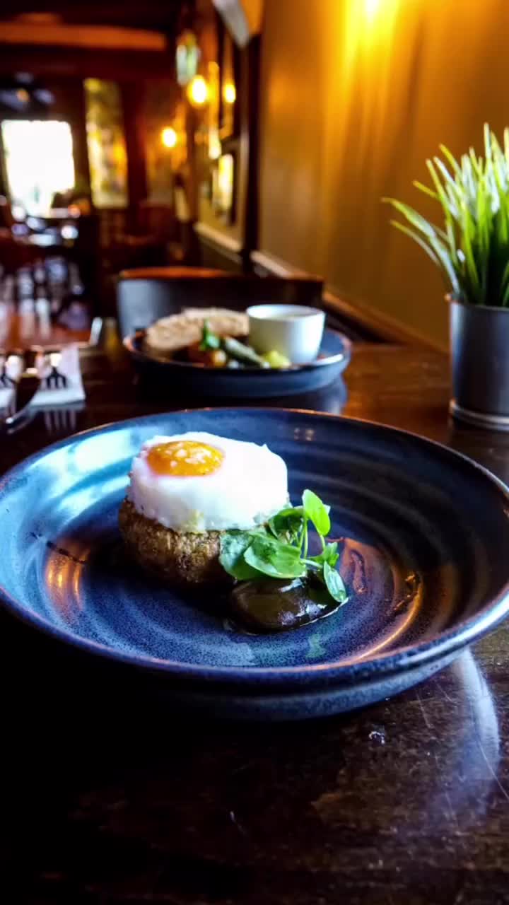 Video post from themoathouse.