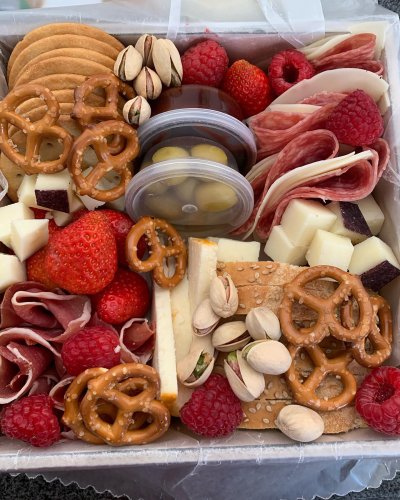 Carousel post from la_gifteria.