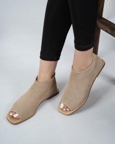 Carousel post from ossoshoes.