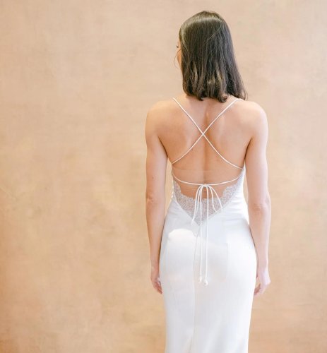Carousel post from lelitebridal.