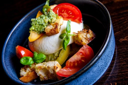 Carousel post from themoathouse.