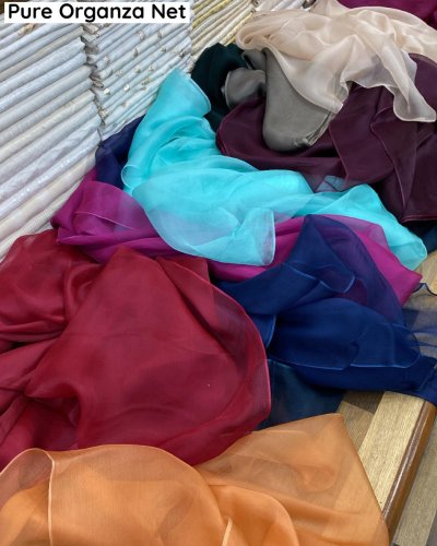 Carousel post from akbar_fabrics_.