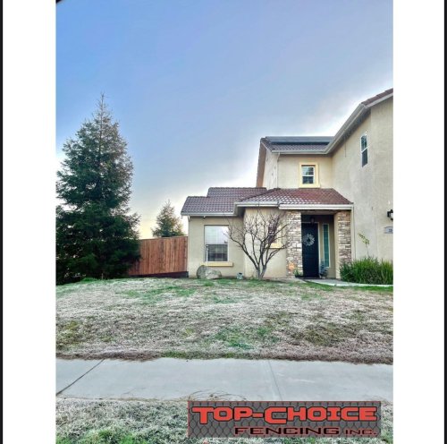 Carousel post from topchoicefencing.