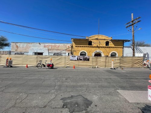 Carousel post from teatro_carmen.