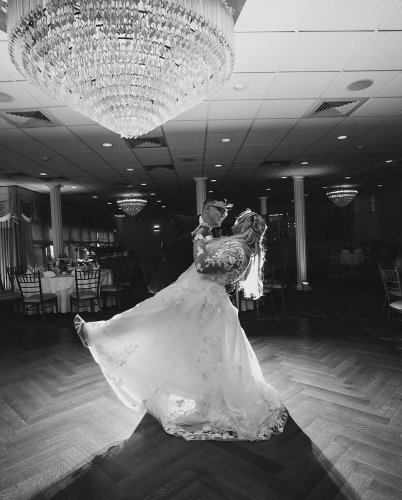 Photo post from thecurvybridenj.