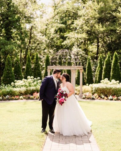 Photo post from thecurvybridenj.