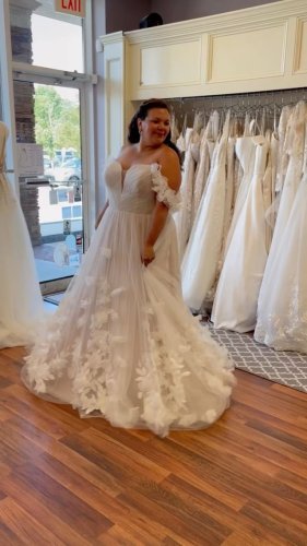 Video post from thecurvybridenj.