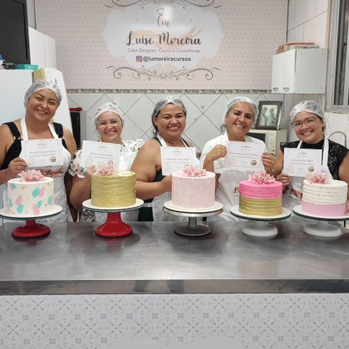 Carousel post from lumoreiracursos.